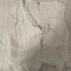 Taobao Women's White and Cream Vest